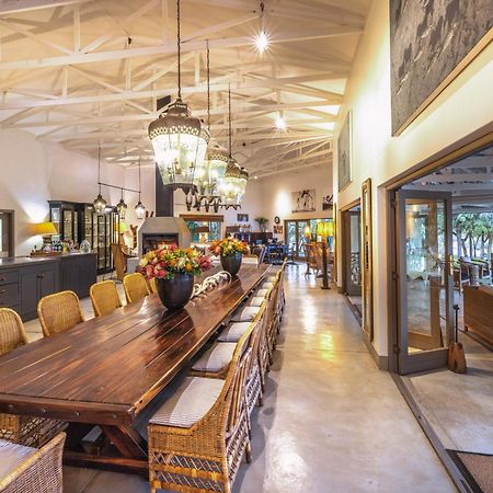 Mokuti Lodge The Mushara Outpost酒店 外观 照片